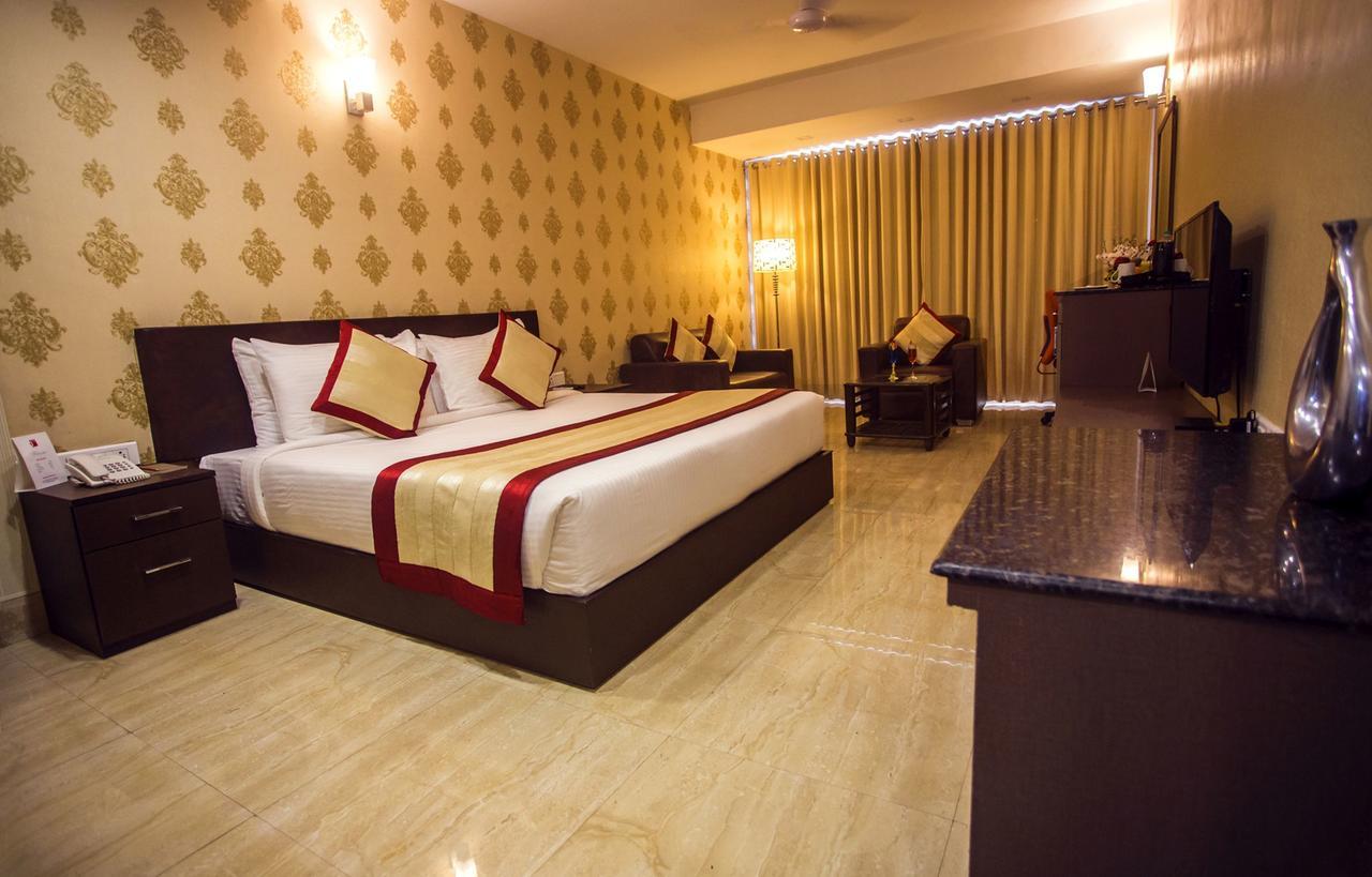 Imperial Clarks Inn Dehradun Exterior photo