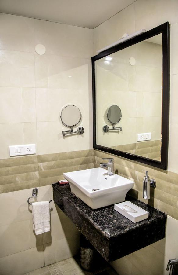 Imperial Clarks Inn Dehradun Exterior photo